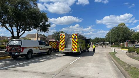 fort bend gas leak|Residents evacuated after explosion on natural gas line sends。